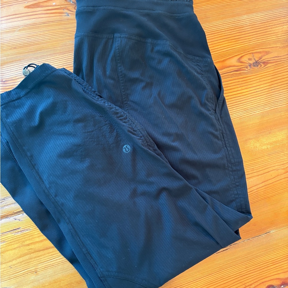 lululemon Women’s Black Athletic Pants